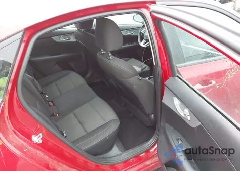 2024 Kia Forte Lxs z USA, uszkodzony, nr VIN 3KPF24AD2RE817536